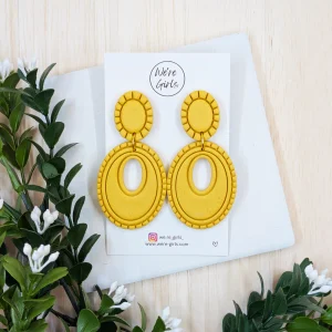 Kristie Dangles – Mustard