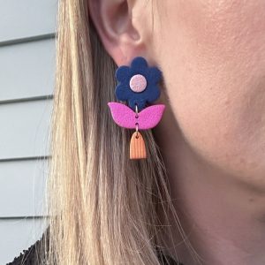 Flora Dangles Pink