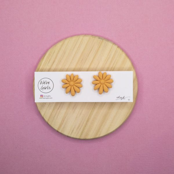 Lizzie Studs - Orange