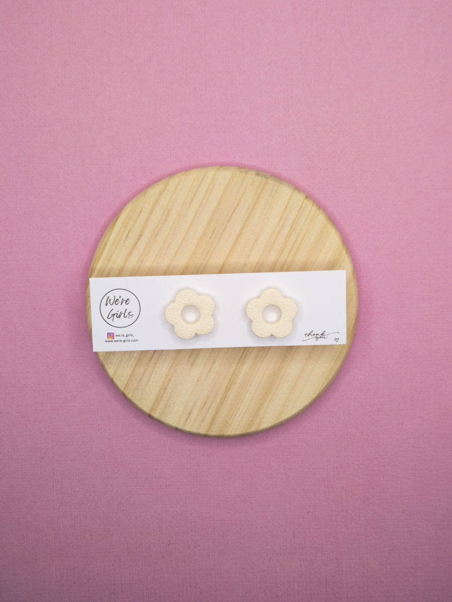 Claire Studs Cream